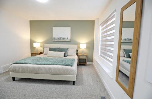 Northwest Edmonton House | BoHo Retreat with King Beds, Golf, Disney+, Near WEM