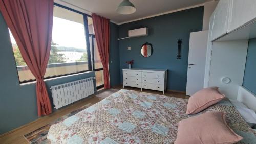Samokov Apartment | Boho Style