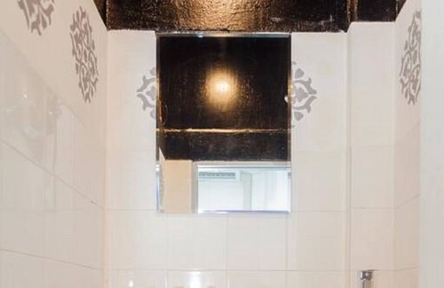 Wat Ratchabophit House | Boho Twin Room near Khaosarn Road