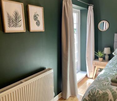 Penylan Apartment | Boho Vibes Ground Floor Apartment