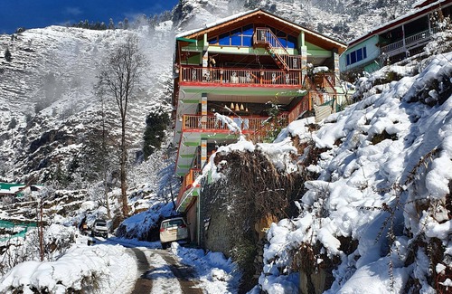 Manali Cottage | BohOdyssey: Cozy Stays, Starry Nights & Soulful Adventures offbeat Manali