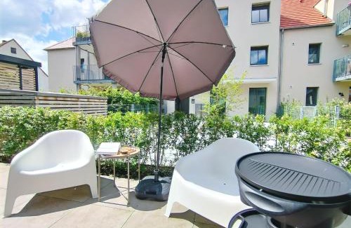 Buckenhof Apartment | Bohotastic Apartment für bis zu 4, Terrasse, Grill