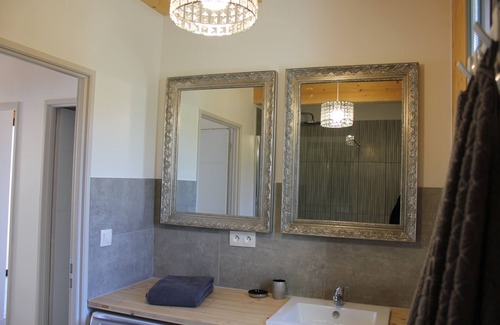 Soyans Cottage | Bois de Garance, comfortable eco-friendly gîte with private pool