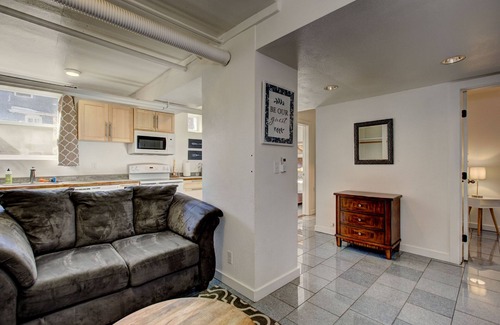 North End Apartment | Boise-Downtown-historical-unique Arthouse 6