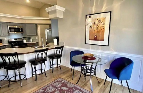 Boise House | Boise Oasis: GOLF - BIKE - FLOAT - SKI - EAT