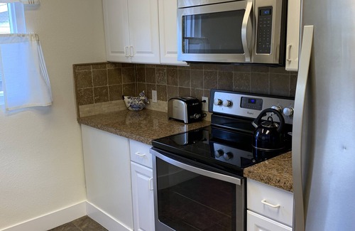 Depot Bench Cottage | Boise's Jewel on Gem St. With 2 bedrooms & 1 bathroom.
