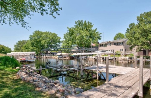 Wahpeton House | Boji Waterfront Shack- Miller’s Bay Canals