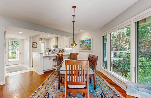 Spinnaker Beachhouses Villa | Bold villa with grill, outdoor shower & deck - by beach and Camp St. Christopher