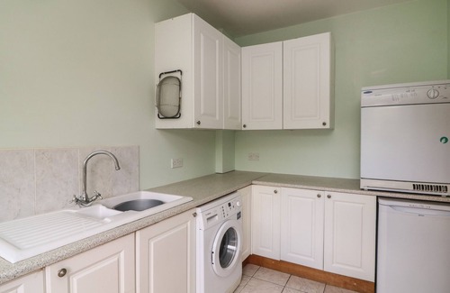 Blackwater Cottage | BOLGER HOUSE, pet friendly in Kilmuckridge, County Wexford