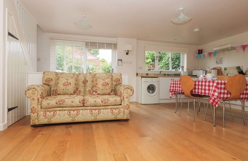 St. Martin Cottage | BOLITHO'S RETREAT, pet friendly, with a garden in Helston