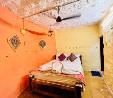 Amar Sagar Pol House | Bologna Guest House & Safari