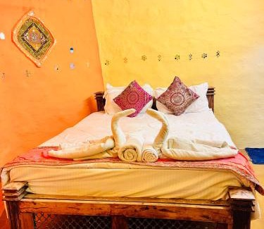 Amar Sagar Pol House | Bologna Guest House & Safari