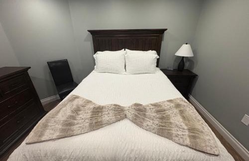 Uxbridge Bed & Breakfast | Bolster