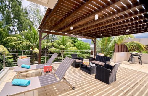 Pointe aux Biches Apartment | Bon Azur Beachfront Suites & Penthouses with LOV