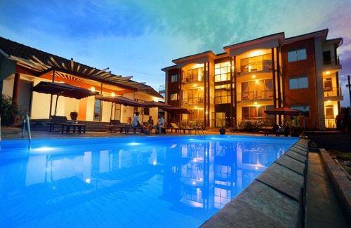 Kireka Apartment | Bon Bini Residence - Deluxe - 3 Bedroom Apartment Lake Viewn