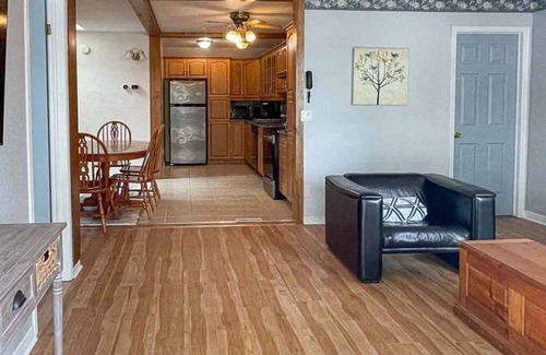 Addington Highlands Cottage | Bon Echo Escape - North