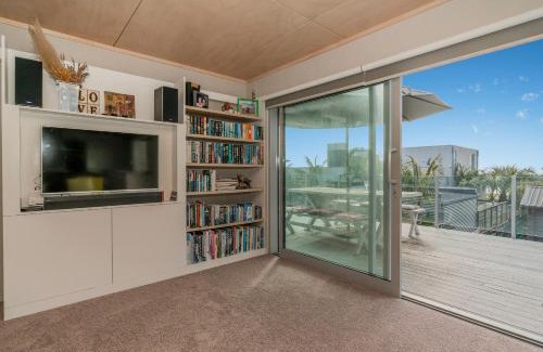 Pauanui House | Bonanza Beauty - Pauanui Holiday Home