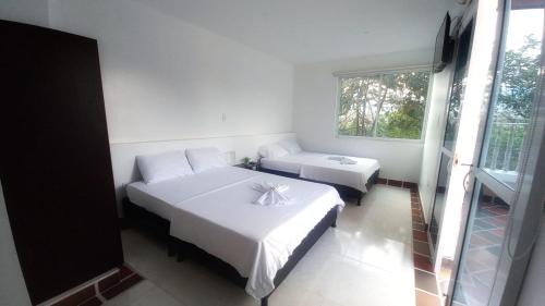Monterrey House | BONANZA