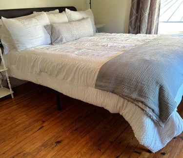 Salisbury Hotel | Bonaparte Castle