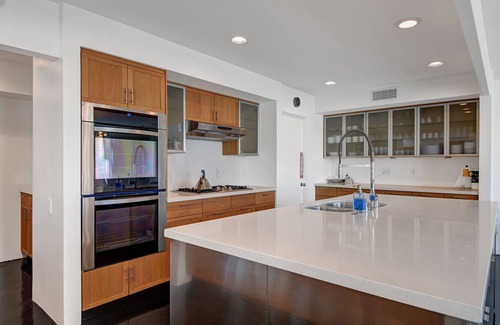 Twin Palms House | Bond House - Architectural Twin Palms!