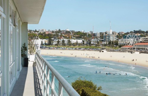 Bondi Beach Apartment | Bondi Beachfront - arguably the best view in Bondi!
