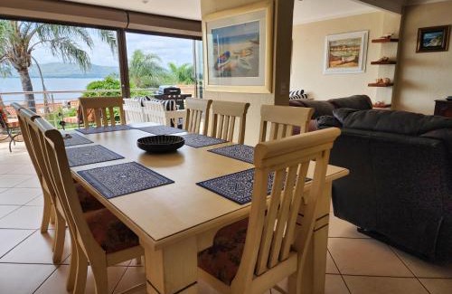 Kosmos Apartment | BondMakers Hidden Gem