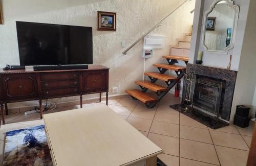 Kosmos Apartment | BondMakers Hidden Gem