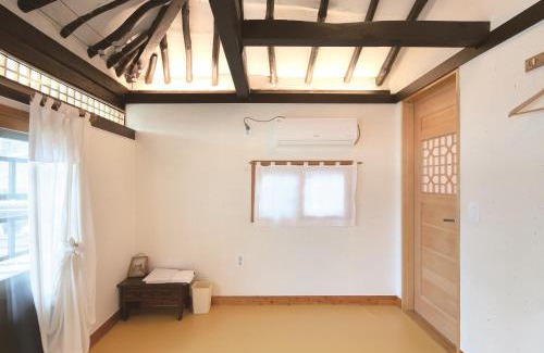 Panjuk-tong House | Bonghwangjae Hanok Guesthouse