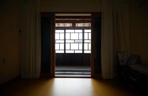 Panjuk-tong House | Bonghwangjae Hanok Guesthouse