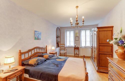 Villebret House | Bonheur d'Autrefois - Maison 8p à 14min de Montluçon