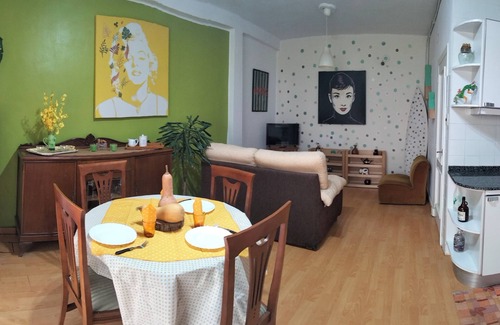 Ourense Condo | Bonhome Flat