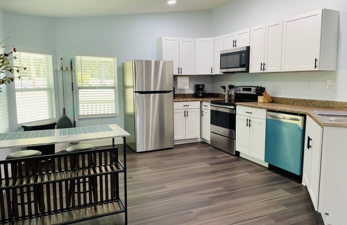 Lake City House | Bonita - A beautiful brand new cottage 2 miles away from town