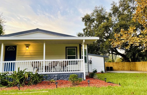 Lake City House | Bonita - A beautiful brand new cottage 2 miles away from town
