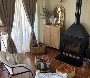 El Ronquillo House | Bonita casa a estrenar en paraje natural a 35 minutos de Sevilla