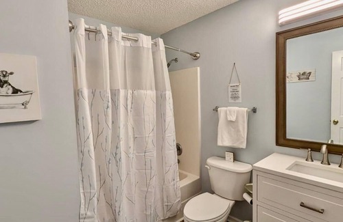 Midway House | Bonita Lake House