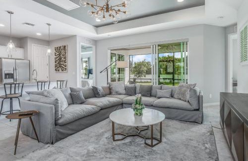 Bonita Springs House | Bonita's Designer Destination