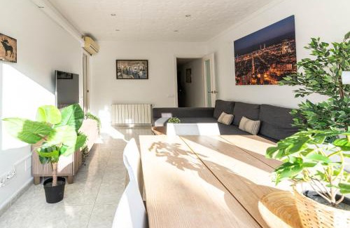 Sants-Badal Apartment | Bonito apartamento Camp Nou