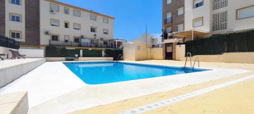 Los Llanos Apartment | Bonito apartamento en Torrox costa con piscina