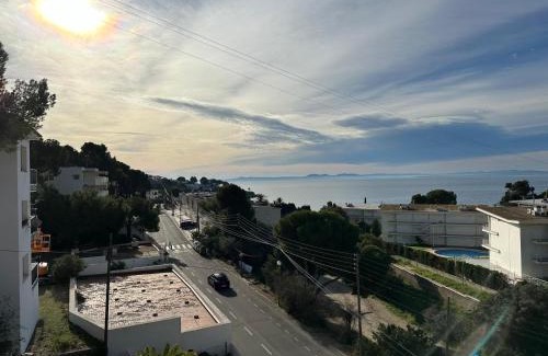 Almadraba-Canyelles Apartment | Bonito Apto vista al mar en la preciosa playa de la Almadrava AV-76