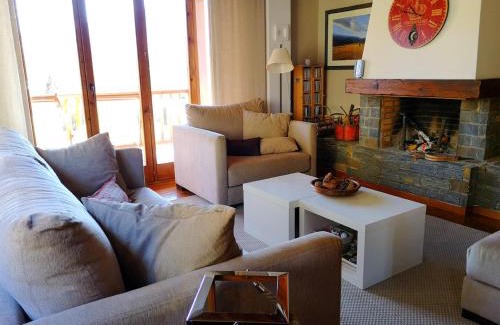 Das Apartment | Bonito dúplex con piscina en Sanavastre