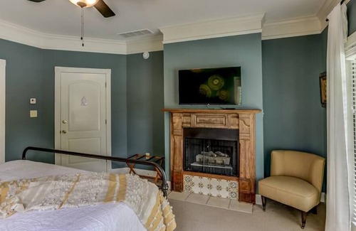 Nesbit House | Bonne Terre Inn Willow Room