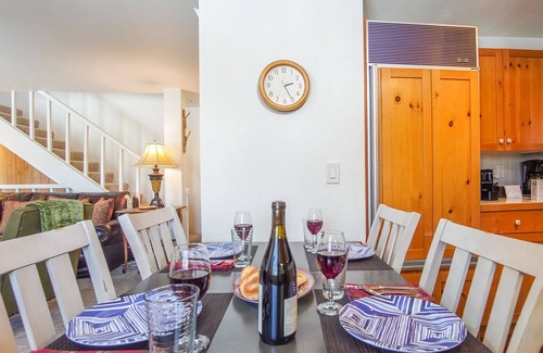 Elkhorn Village Condo | Bonne Vie 2247 Sunny & Spacious 4 Bedroom Condo in the Heart of Elkhorn Village
