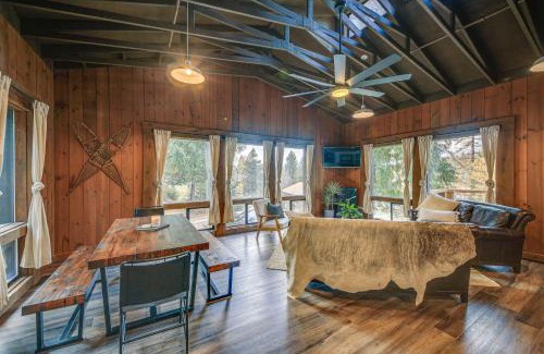 Bonners Ferry House | Bonners Ferry Cabin with Wraparound Deck and Views!