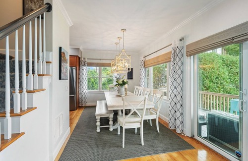Bonnet Shores House | Bonnet Shores Beach House: Recently Renovated and Tastefully Furnished Getaway