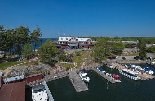 Alexandria Bay Resort | Bonnie Castle Resort & Marina