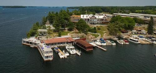 Alexandria Bay Resort | Bonnie Castle Resort & Marina