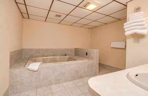 Alexandria Bay Resort | Bonnie Castle Resort & Marina