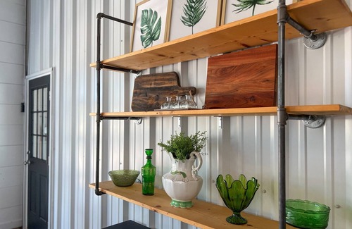 Mineral Wells House | Bonnie Doon- Modern Barndominium plus Hot Tub