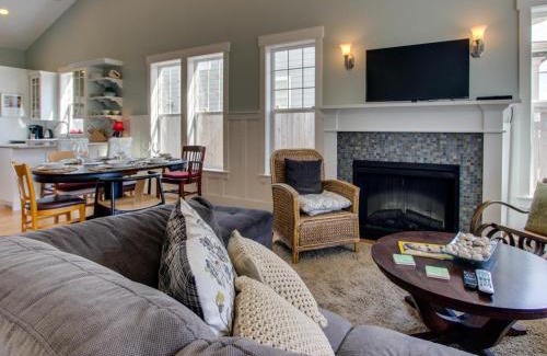 Nehalem House | Bonnie Dune