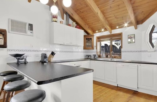 Bonnie Doon House | Bonnie Vibe Victorian Charm